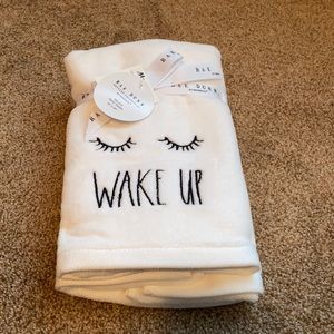 Rae Dunn 2 piece hand towel set , NWT . Wake up